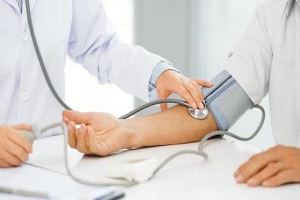 Maharashtra Govt announces 10% MBBS quota for those ready to work in villages
