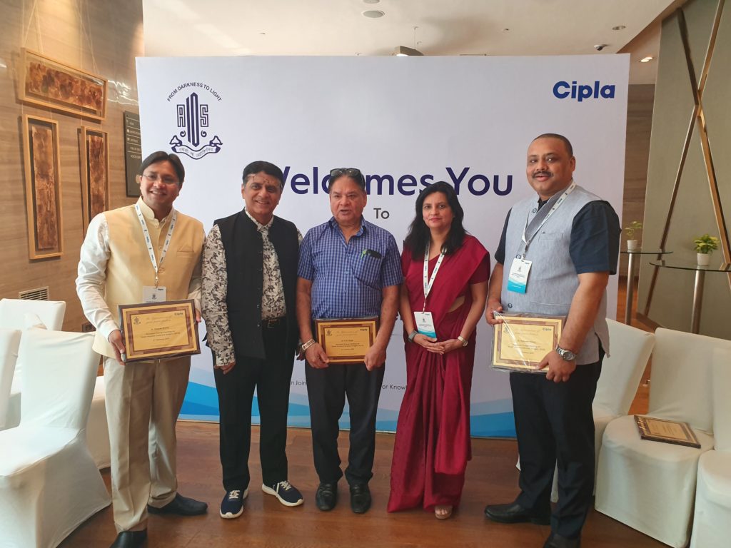 Two Varanasi doctors in the national level Cataract Surgery Expert Group