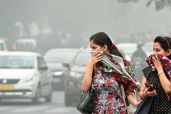 Odd-even scheme kicks in as Delhi battles with pollution menace; AQI hits 708