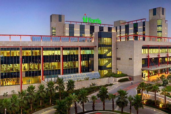 Fortis, Gurugram performs rare robotic surgery on 48-year old patient