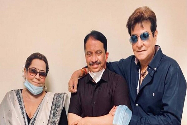 Jeetendra, Wife Shobha Kapoor Get the First Dose of Covid-19 Vaccine
