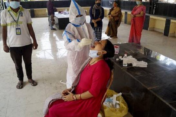 Covid-19 Updates: India Records Over 4.14 New Cases, More than 3,900 Deaths