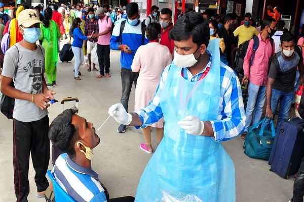 Covid-19 Updates: India Logs 41,649 fresh Cases