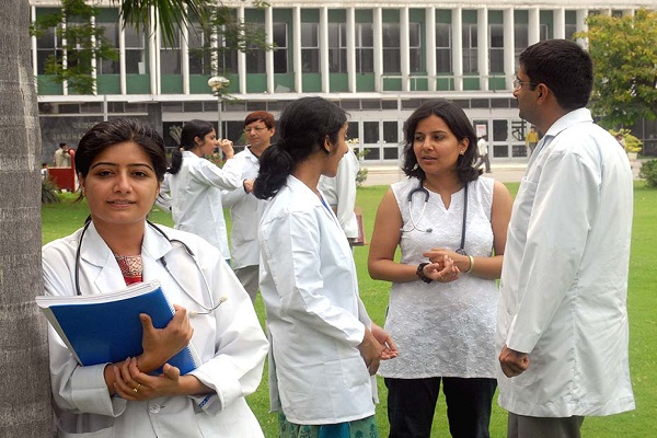 Uttar Pradesh to Set up Medical Colleges