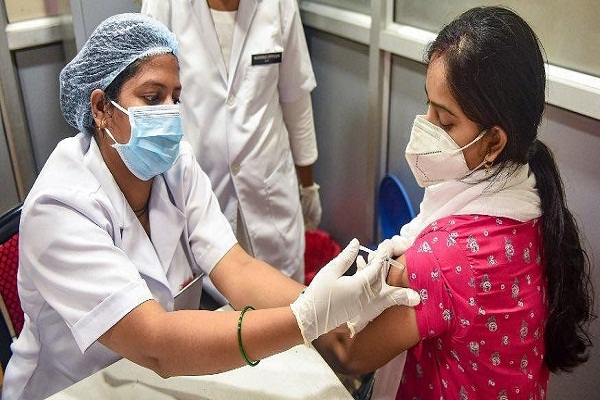 Vaccination drive gains momentum with cluster approach in UP, over 15.30 cr doses of anti-Covid vaccine administered so far
