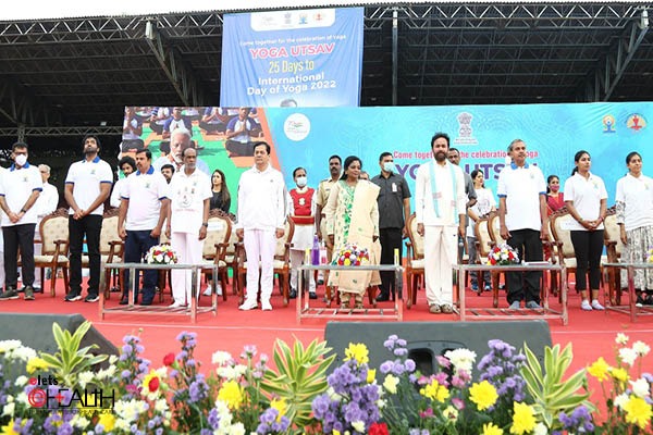 Thousands join Yoga Utsav in Hyderabad to mark 25 days countdown to the International Day of Yoga